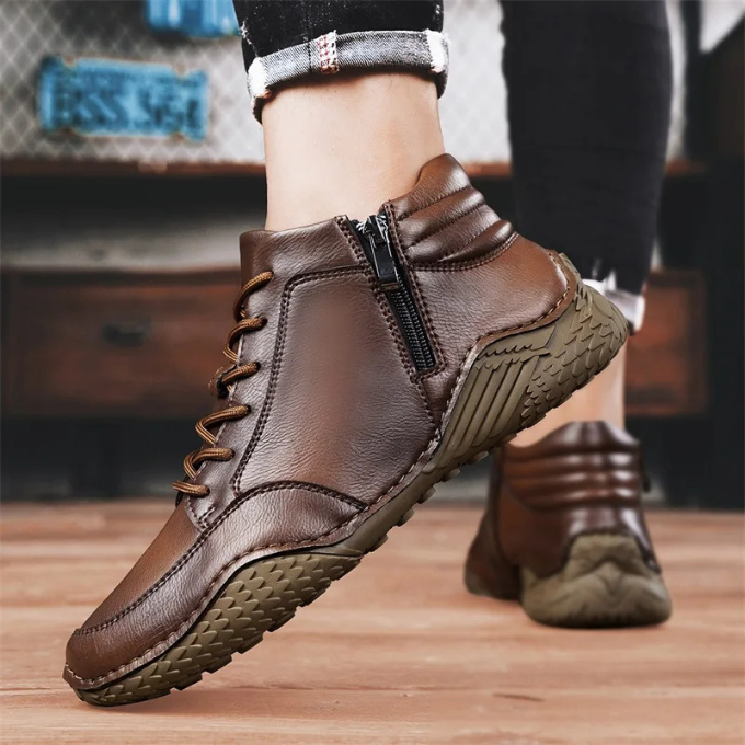 CORVANI | BOTTES ROBUSTES EN CUIR THÉOPHANE HOMME