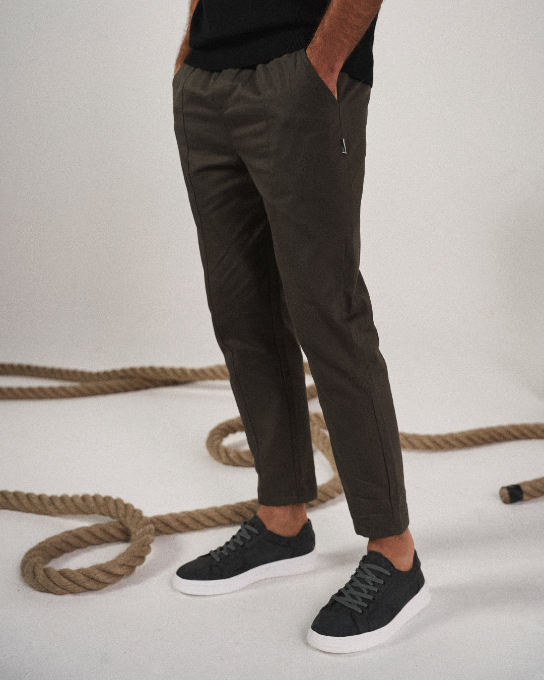 CORVANI | PANTALON DE JOGGING FUSELÉ GILDAS HOMME