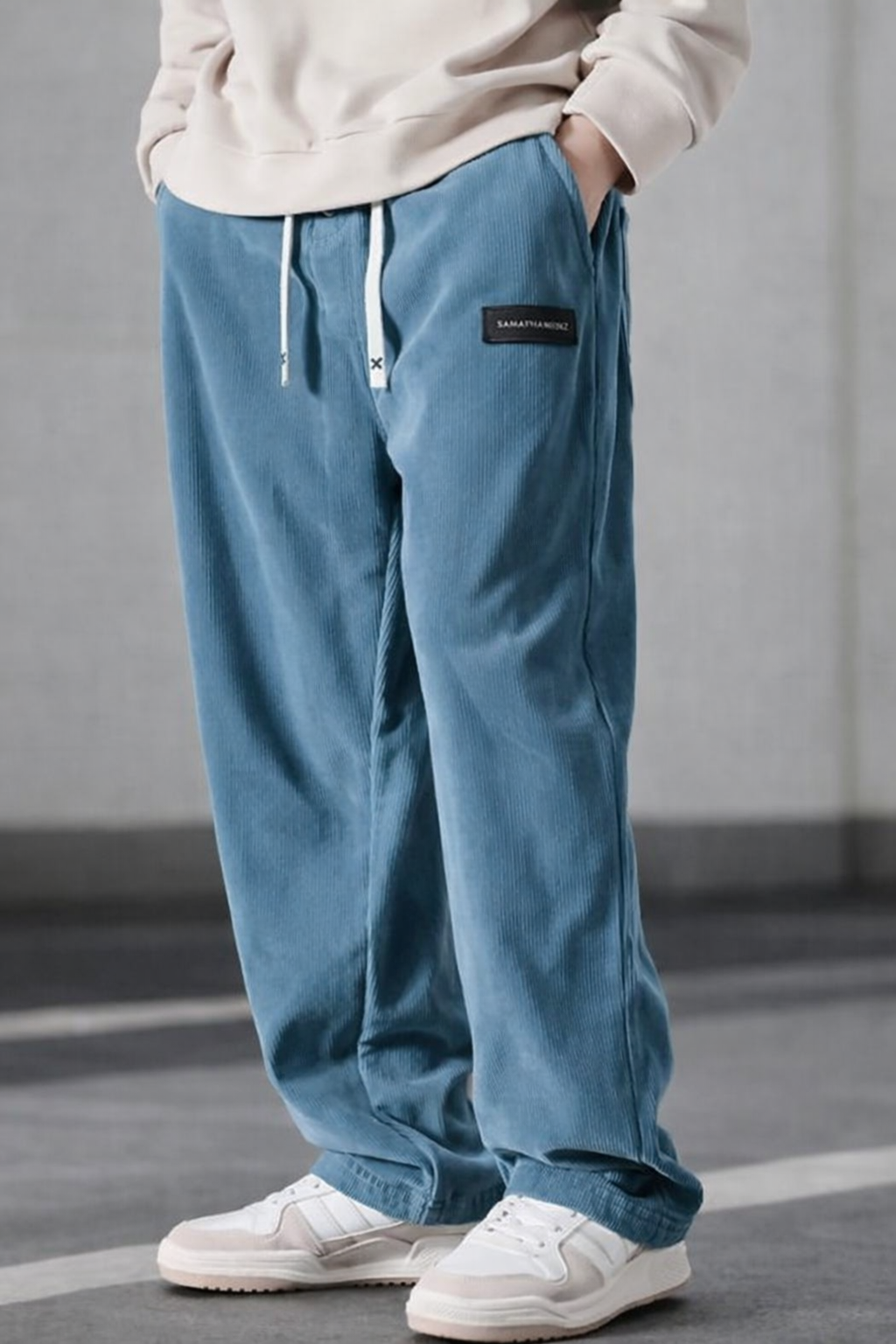 CORVANI | PANTALON ÉLÉGANT EN VELOURS CÔTELÉ ALOÏS HOMME