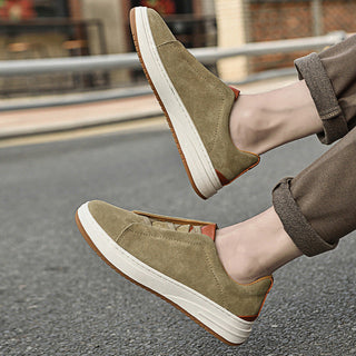 CORVANI | CHAUSSURES SLIP-ON EN DAIM ANSELME HOMME