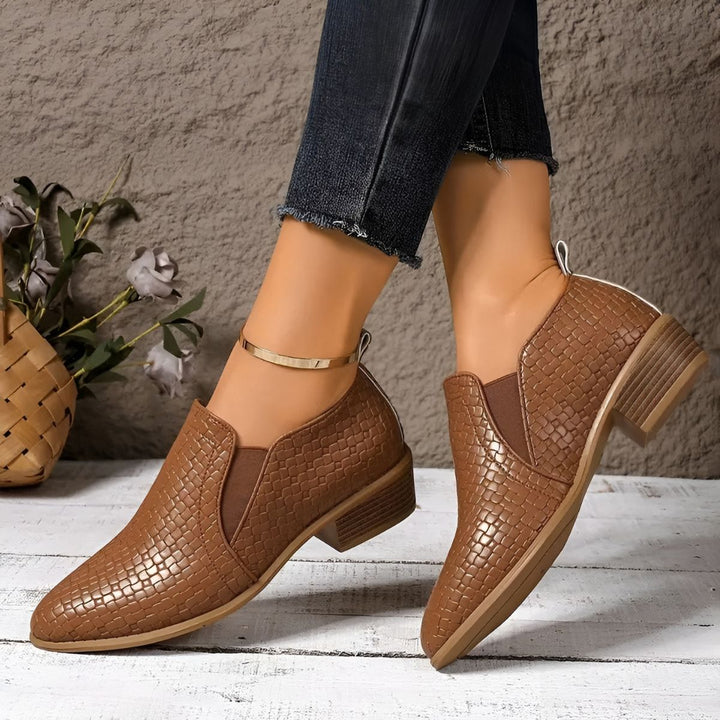 CORVANI | CHAUSSURES OXFORD ÉLÉGANTES ET CONFORTABLES CLARISSE FEMME