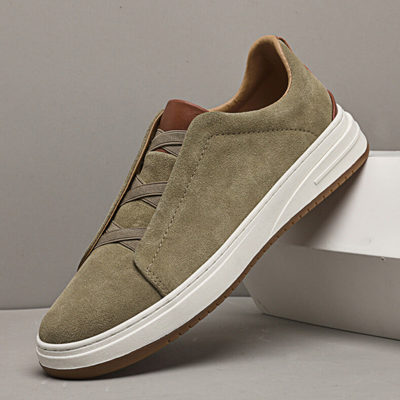 CORVANI | CHAUSSURES SLIP-ON EN DAIM ANSELME HOMME