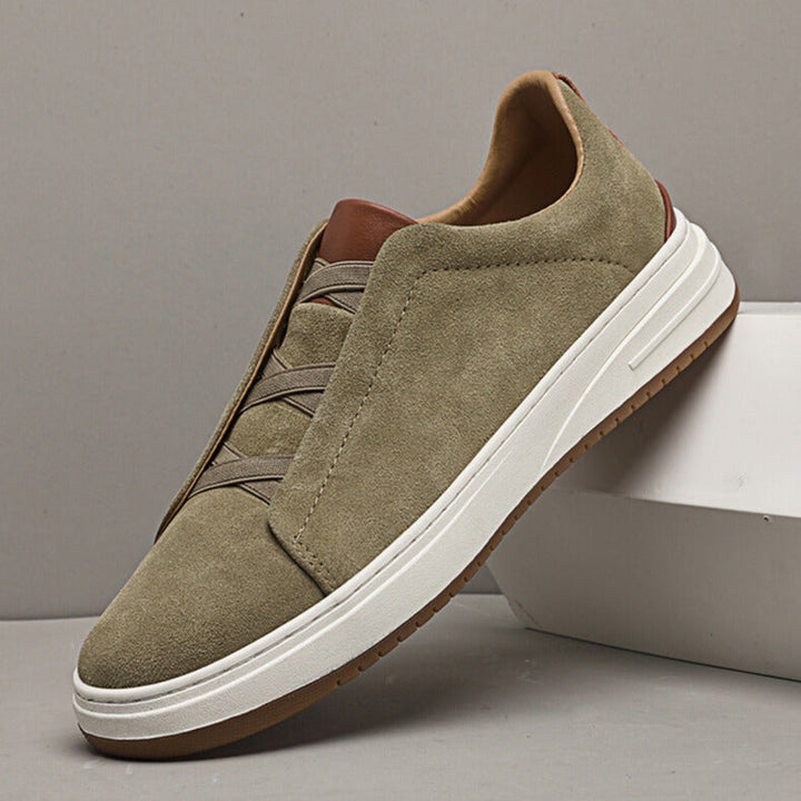CORVANI | CHAUSSURES SLIP-ON EN DAIM ANSELME HOMME